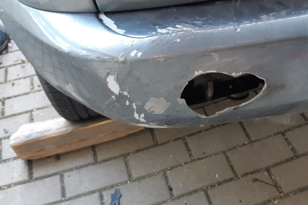 Photo gallery, repair of a hole in the rear bumper