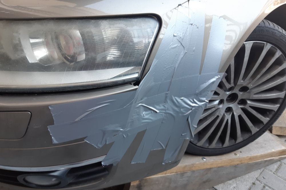Photo gallery, repair of torn Audi A6 bumper brackets