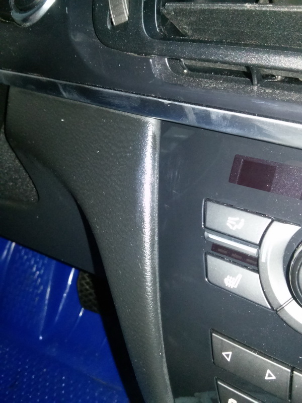 Oprava provrtané přístrojové desky BMW X5 New