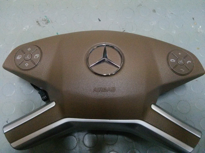 Oprava středu volantu Mercedes-Benz