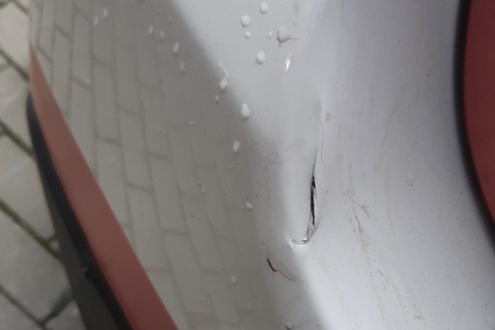 Photo gallery, repair of a crack on the bumper
