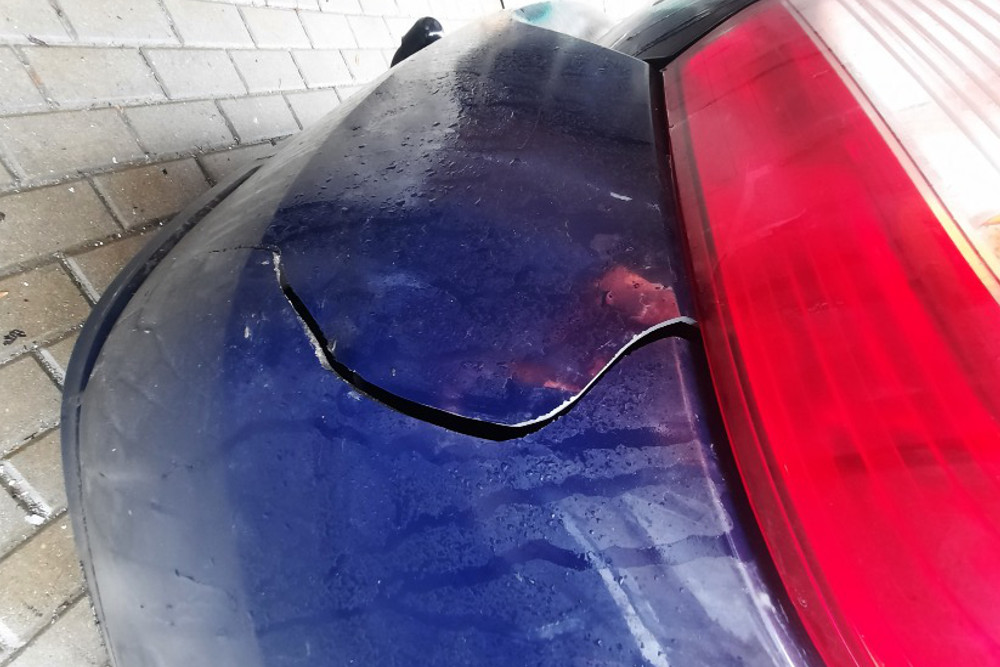 Photo gallery, repair of a cracked Dacia bumper