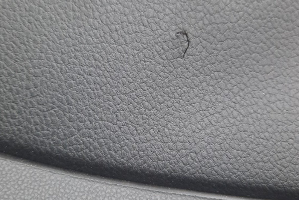 Photo gallery, repair of a punctured VW Golf dashboard