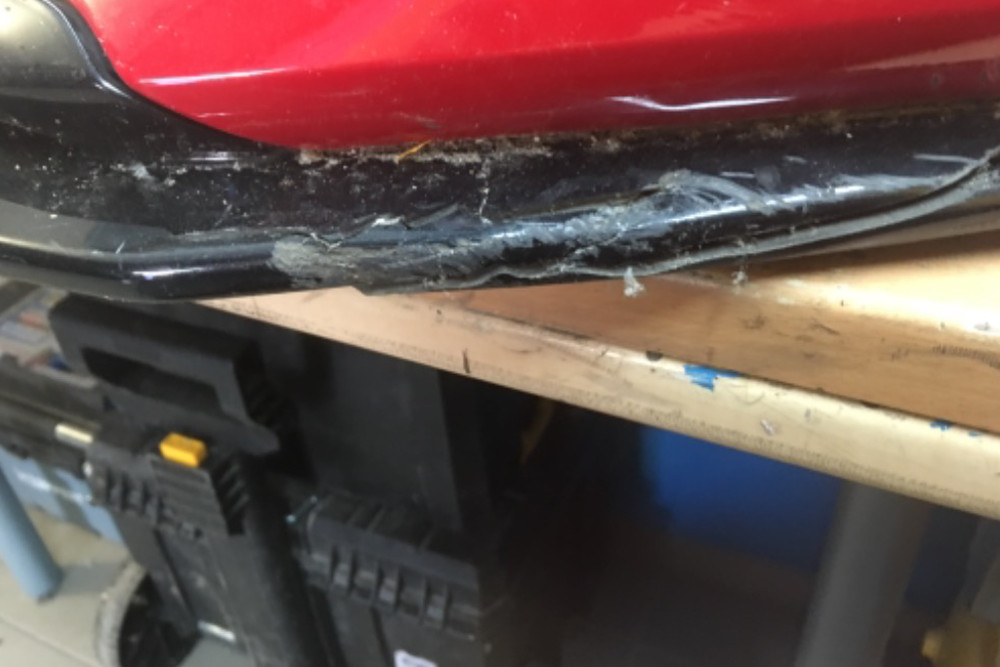 Photo gallery, PUR bumper repair