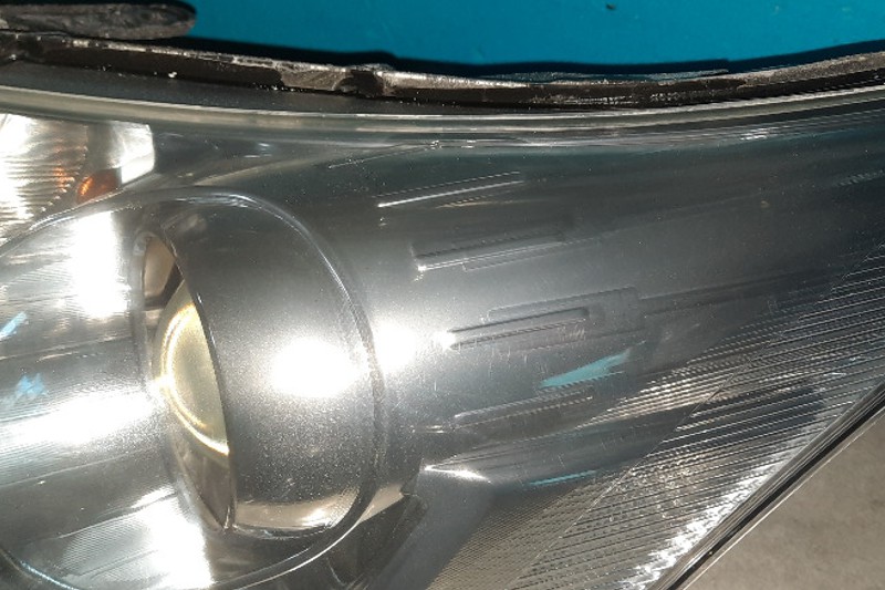 Polishing Toyota lights