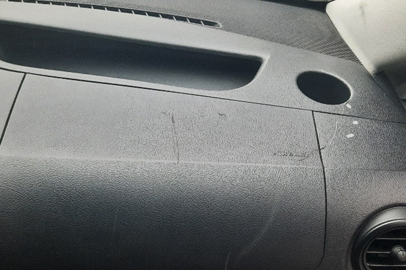 Photo gallery, scratched dashboard repair