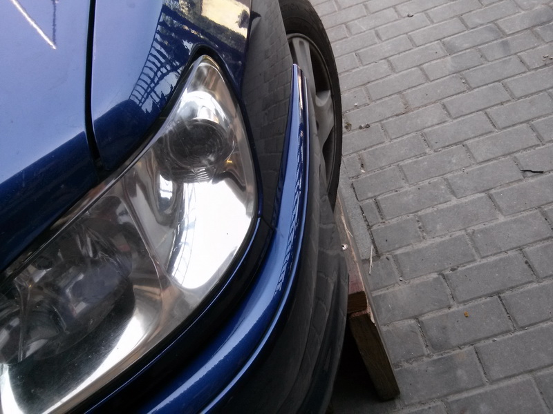 Oprava vytrženého rohu nárazníku Peugeot 306